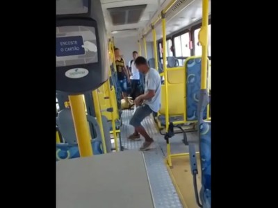 Assaltante tenta roubar um ônibus em São Luís, mas morre ao ser baleado por policial militar
