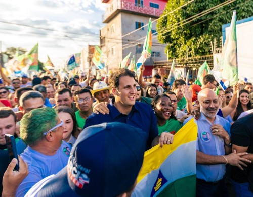 Imperatriz vai às ruas em arrastão gigante e mostra mais uma vez favoritismo de Orleans Brandão na Região Tocantina