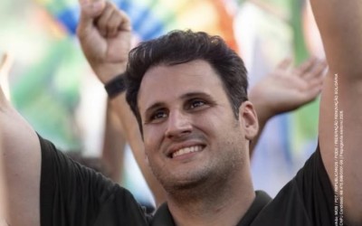 Orleans Brandão arrasta multidões em Primeira Cruz, Humberto de Campos e Barreirinhas