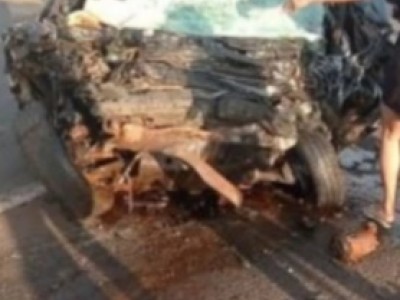Médico morre em acidente entre carro e carreta na BR-135, perto de Presidente Dutra