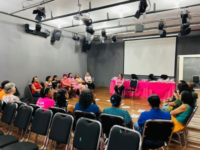 Prefeitura promove dia D da Campanha Outubro Rosa com diversos atendimentos voltado às mulheres codoenses