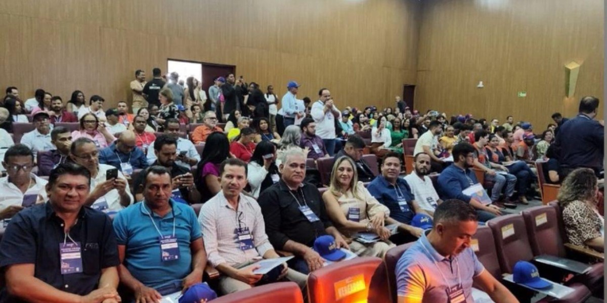 Vereadores de Aldeias Altas participam do Encontro Estadual do Municipalismo em Timon
