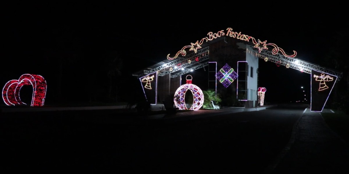 Prefeitura realiza  abertura do "Natal de Encantos" em São João do Sóter 