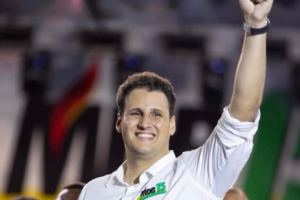 Orleans Brandão avança nas pesquisas e assume protagonismo na corrida pelo Governo do Maranhão