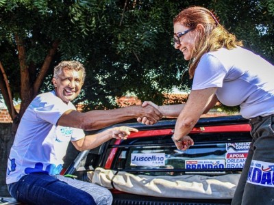 Força política de Nonatinho marca adesivaço em apoio a Orleans, Claudia e Juscelino em Matões