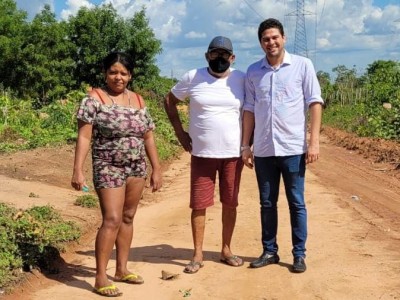 Vereador vistoria obras de estradas no povoado Gameleira em Timon 