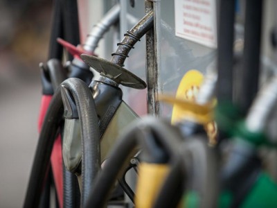 Gasolinas e diesel estão mais baratos nas refinarias a partir de hoje 