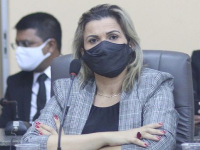 Vereadora Cynthia Lucena tem projeto de Lei aprovado na Câmara Municipal de Caxias. 