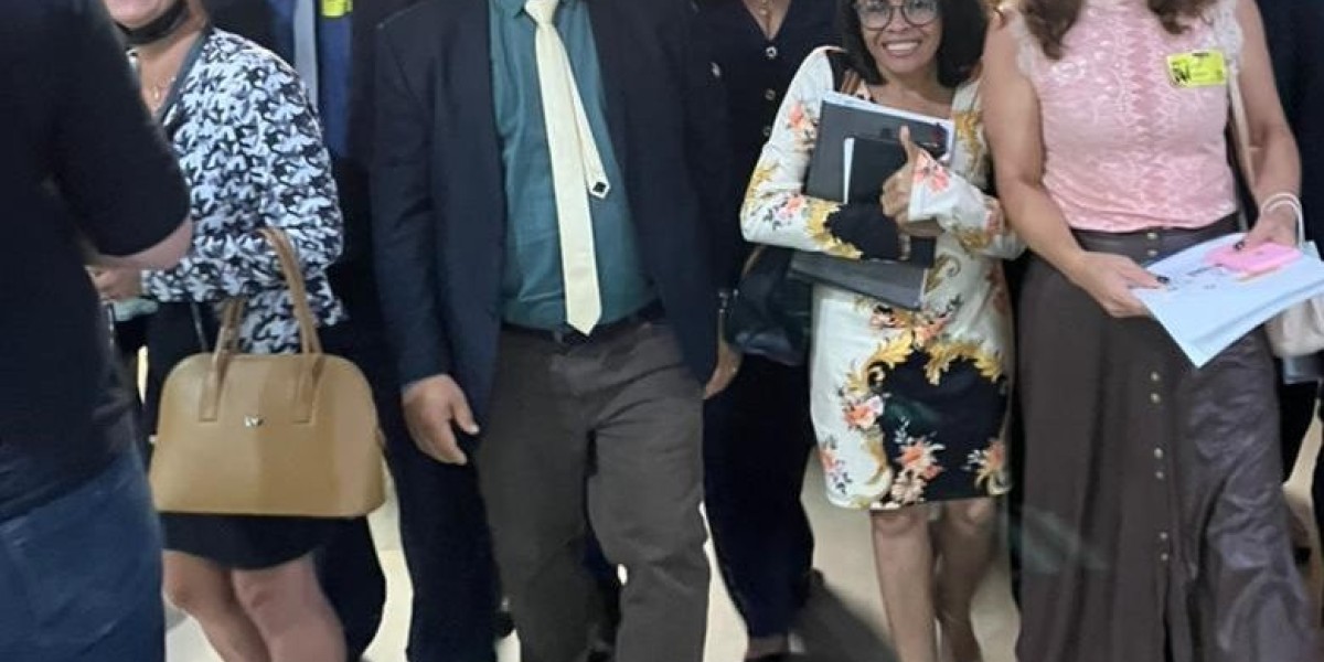 Vice-prefeito de Aldeias Altas, Márcio Gaído é aplaudido após discurso por vice-prefeitos do Maranhão, Ceará, Bahia e Minas Gerais 