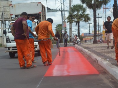 Prefeitura e Governo do Estado iniciam implantação da primeira ciclovia de Caxias na Avenida Alexandre Costa