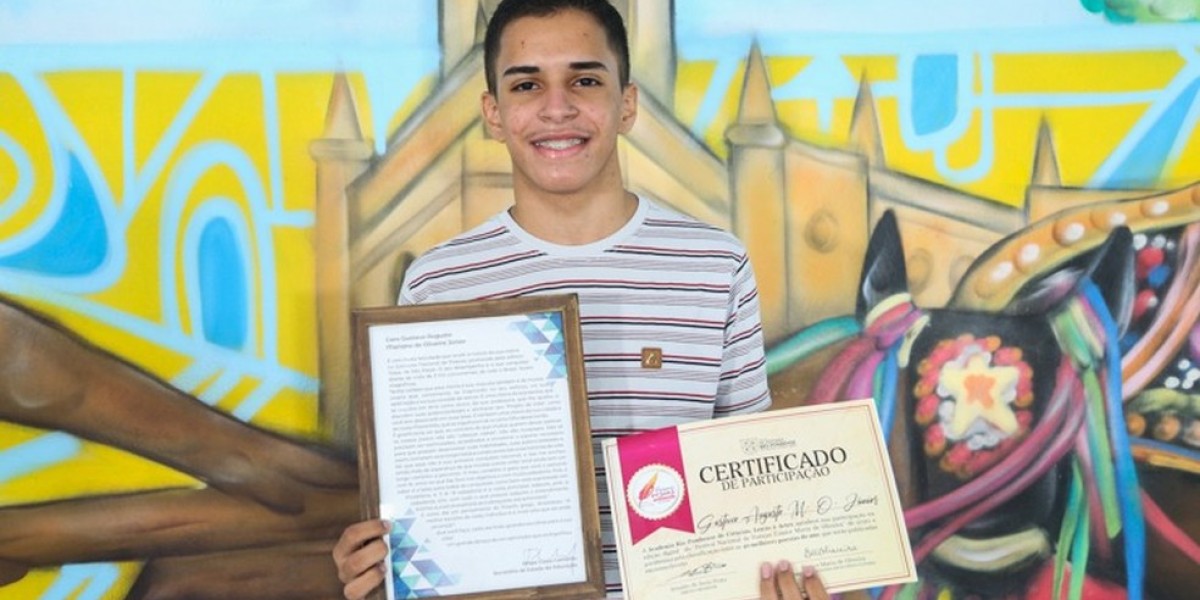 Poeta Timonense de 17 anos é selecionado para participar do Festival de Poesia de Lisboa
