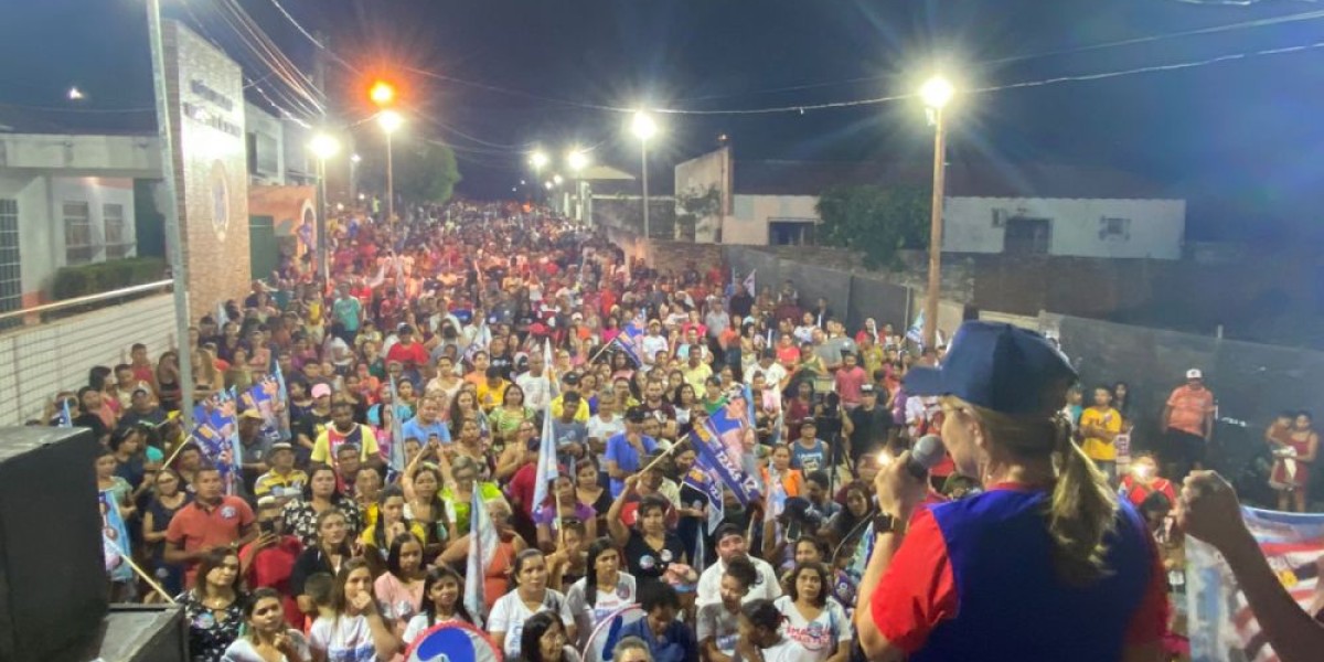 Candidata a deputada estadual, Cláudia Coutinho inaugura comitê central em Matões