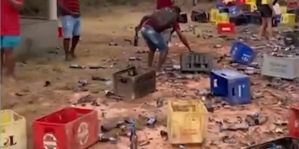 Cervejas são saqueadas após acidente com caminhão na MA-014, em Viana