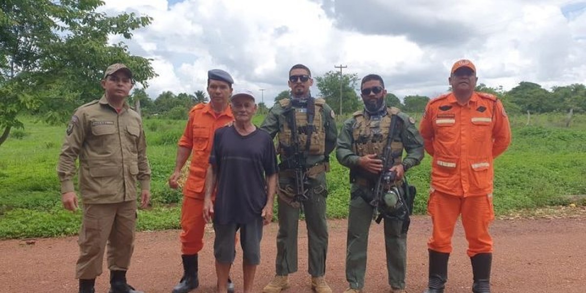 Com apoio de um helicóptero, bombeiros encontram idoso que estava desaparecido em floresta em Porto Franco