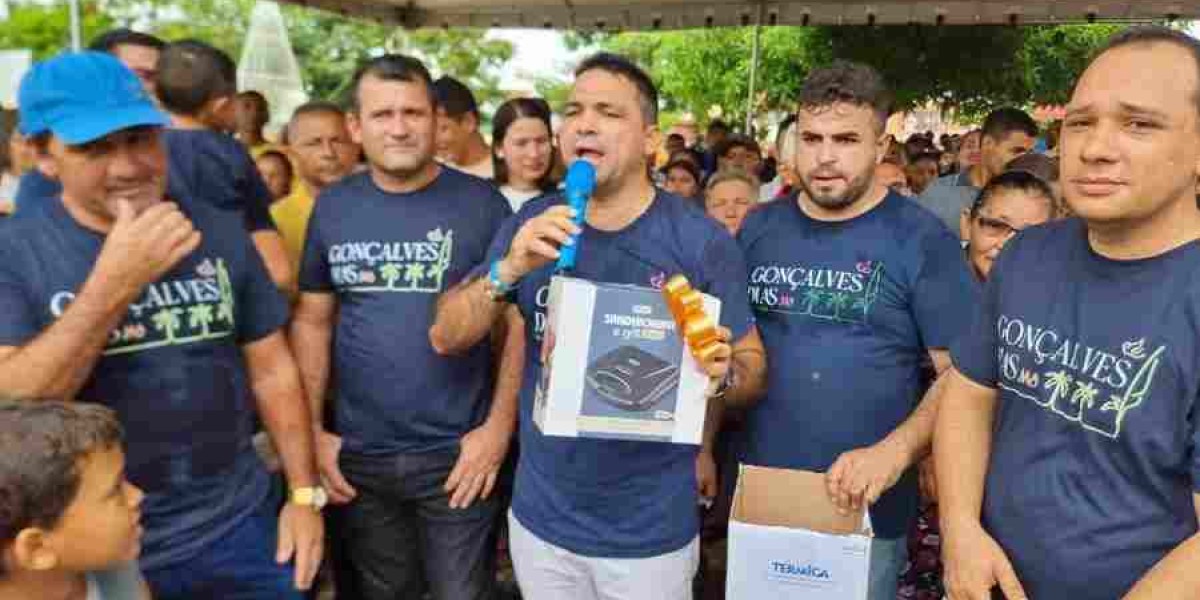 Prefeito Toinho Patioba celebra com a população o 65º Aniversário de Gonçalves Dias