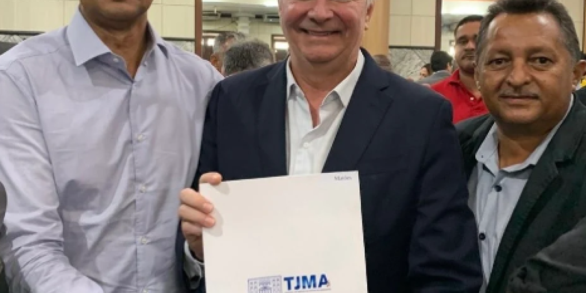 Prefeito Nonatinho assina adesão de Matões ao Programa de Regularização Fundiária do TJMA