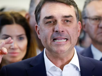 Aliados de Flávio avaliam que ele precisa sair do 'inferno astral'; caso contrário, pode se tornar um candidato inviável