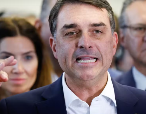 Aliados de Flávio avaliam que ele precisa sair do 'inferno astral'; caso contrário, pode se tornar um candidato inviável