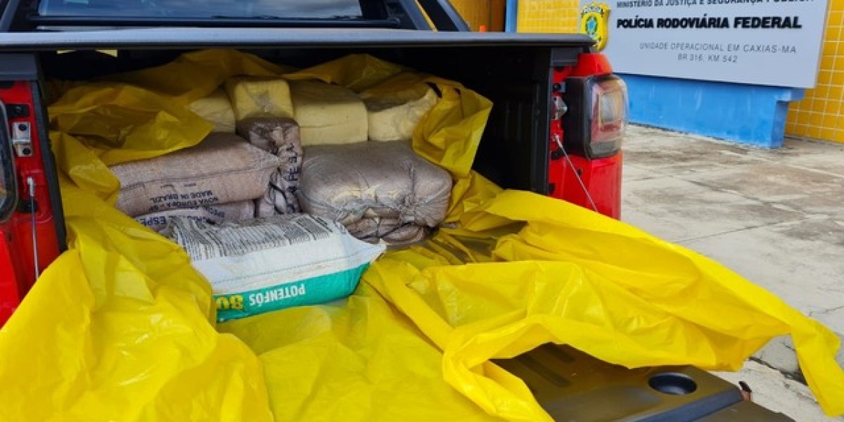 PRF apreende veículo com mais de 200 kg de queijo sem documentação em Caxias