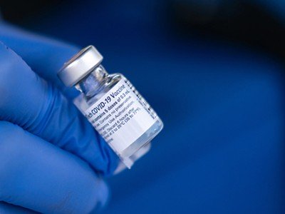 Anvisa autoriza vacina da Pfizer para adolescentes com mais de 12 anos