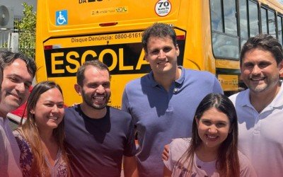 Em parceria com o Governo do Estado, Fernando Pessoa entrega obras e veículos em Tuntum