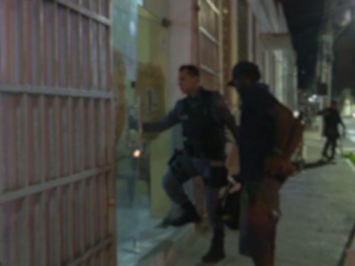 Discussão acaba com homem esfaqueado em Caxias