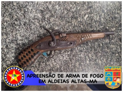 Homem é detido com drogas e arma de fogo em Aldeias Altas