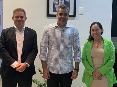 Família Sarney dividida em Timon