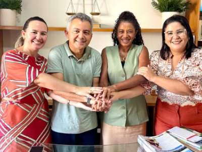 Em reunião em São Luís, Cléber Verde destina R$ 2 milhões para a saúde e garante novas casas para São João do Sóter